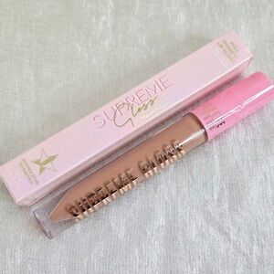 Jeffree Star Supreme Gloss Mannequin